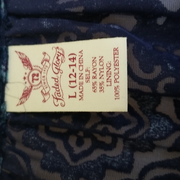 Faded  Glory blouse sz. L - Picture 9 of 13